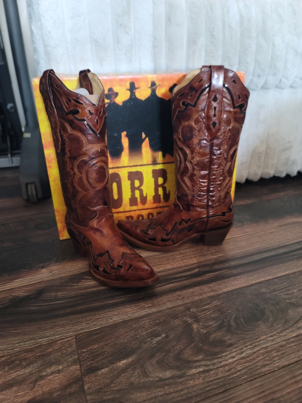 Women’s Brown Embroidered Western Heeled Boots